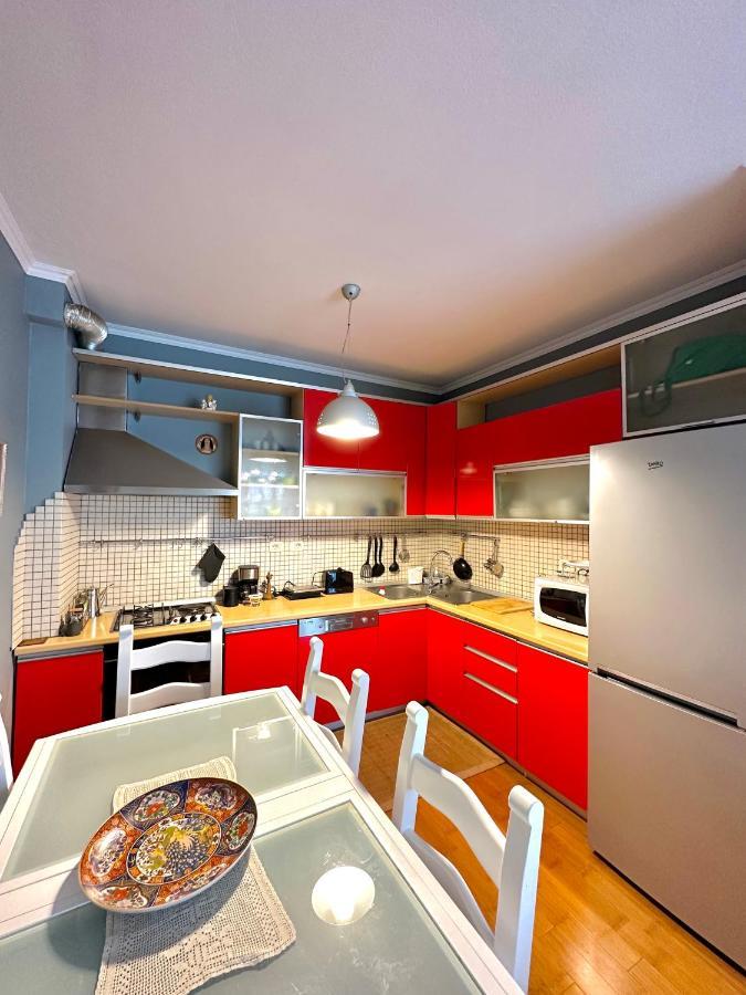 Central Inn Home Tirana Eksteriør billede