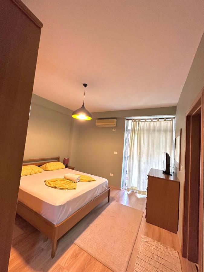 Central Inn Home Tirana Eksteriør billede